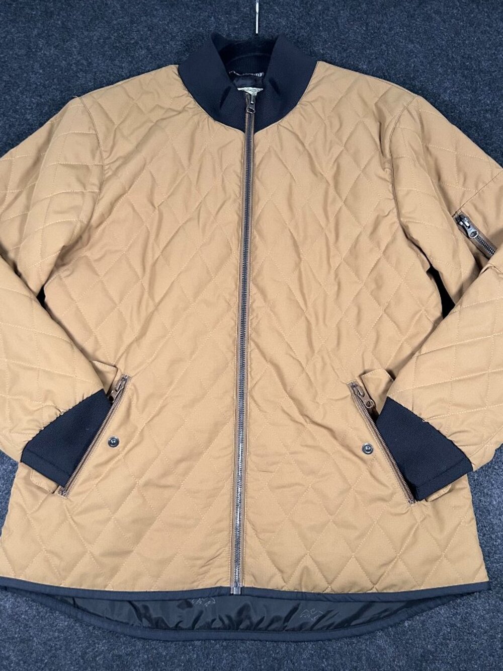 Airblaster Quilted SLayer Air Out Nanotex Fabric Bomber Jacket Tan Women's M